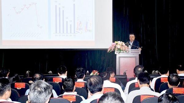 Chủ tịch UBND TP Hà Nội giảng bài tại lớp bồi dưỡng cán bộ nguồn