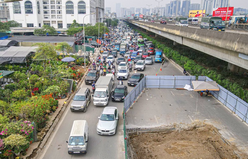 Hà Nội nghiên cứu giải pháp giảm ùn tắc trên trục đường Nguyễn Xiển