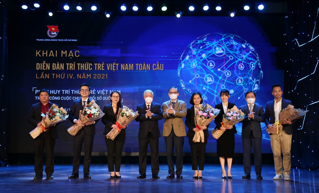 Các đại biểu tham dự Diễn đàn Trí thức trẻ Việt Nam toàn cầu lần thứ IV, năm 2021