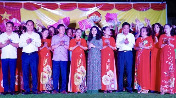 Bí thư Thành đoàn Hà Nội Chu Hồng Minh dự Ngày hội Đại đoàn kết toàn dân tộc tại huyện Quốc Oai