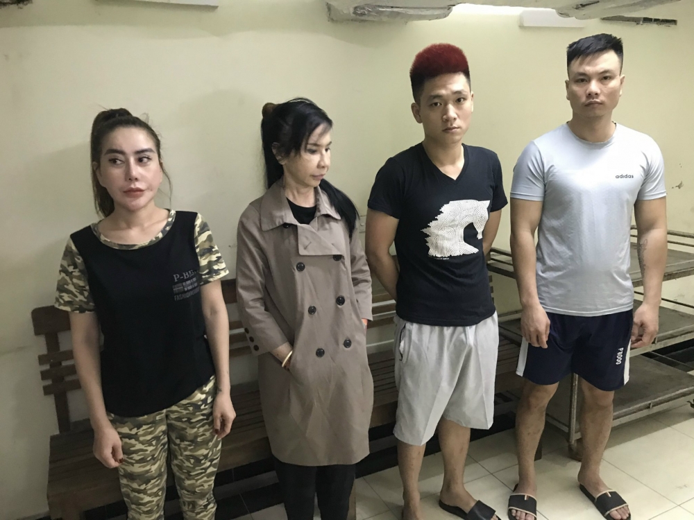 25 đối tượng bị tạm giữ trong tiệc ma tuý do bà trùm Dung 