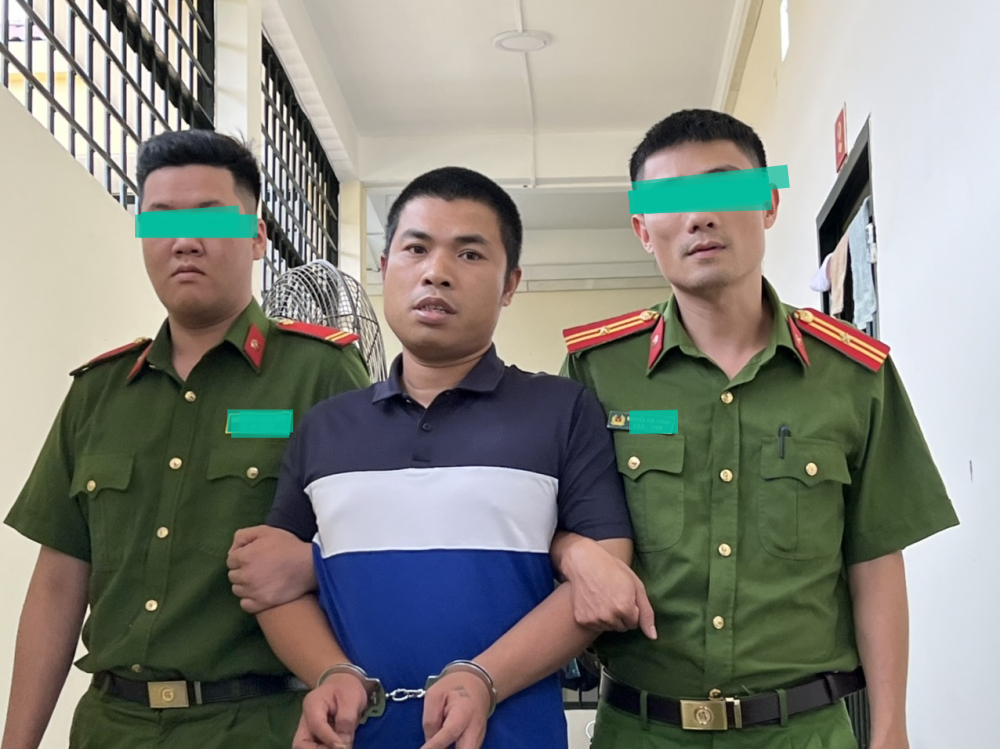 Chiến bị bắt khi đang lẩn trốn ở Đan Phượng Chiến bị bắt khi đang lẩn trốn ở Đan Phượng