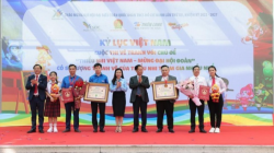 Cuộc thi vẽ tranh về Đại hội Đoàn xác lập kỷ lục Việt Nam