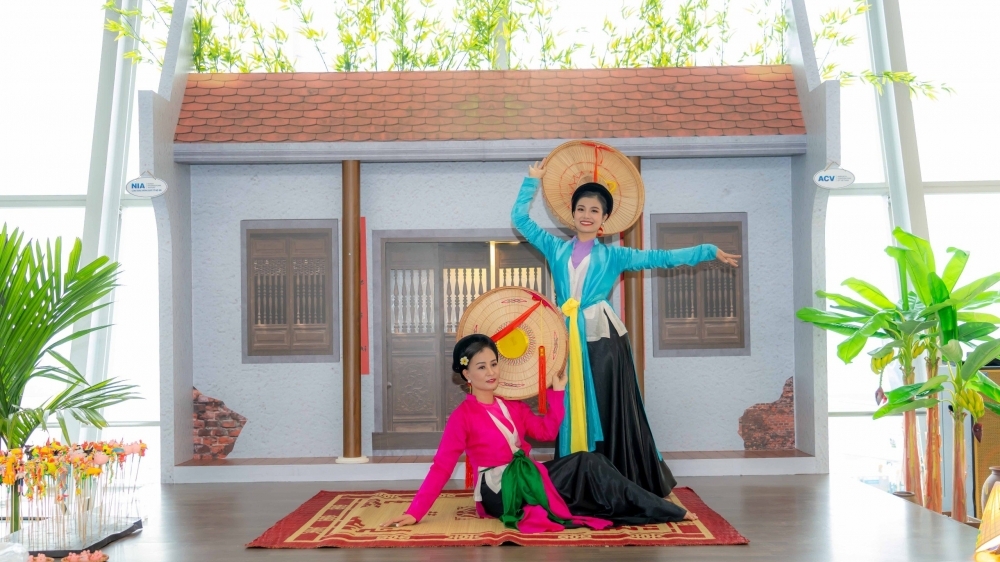 Thủ đô thu nhỏ trong tuần lễ “Hương sắc Hà Nội” tại sân bay Nội Bài