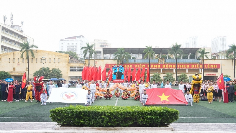 Quang cảnh trong buổi lễ khai mạc