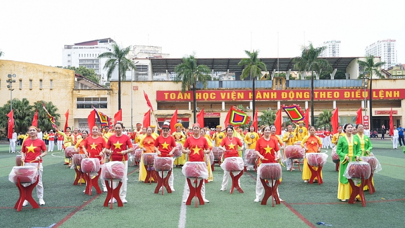 Màn trống hội trong lễ khai mạc