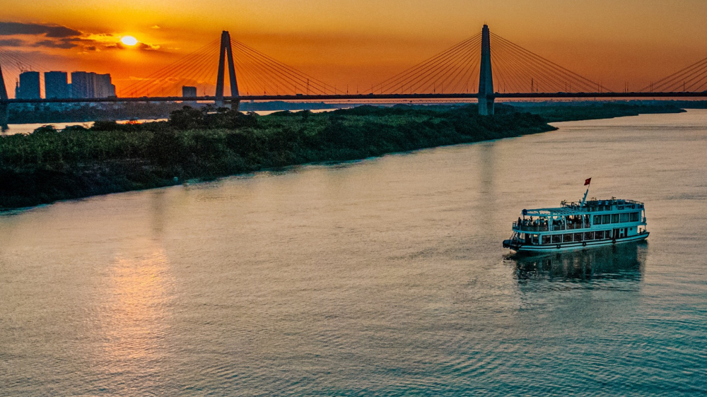 Trên sóng Sông Hồng - giữ nhịp cho ‘Thủ đô bên sông’ vươn tầm”