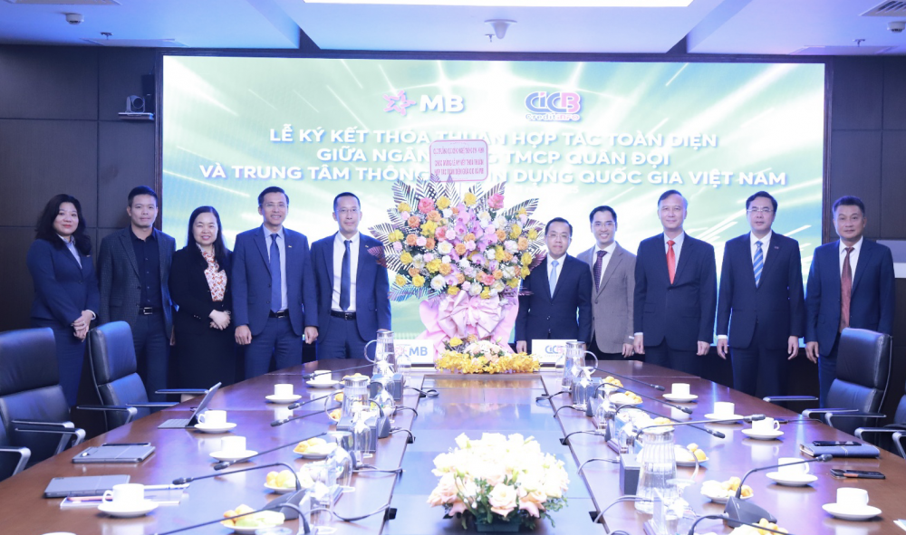 Lễ ký kết diễn ra thành công, tốt đẹp