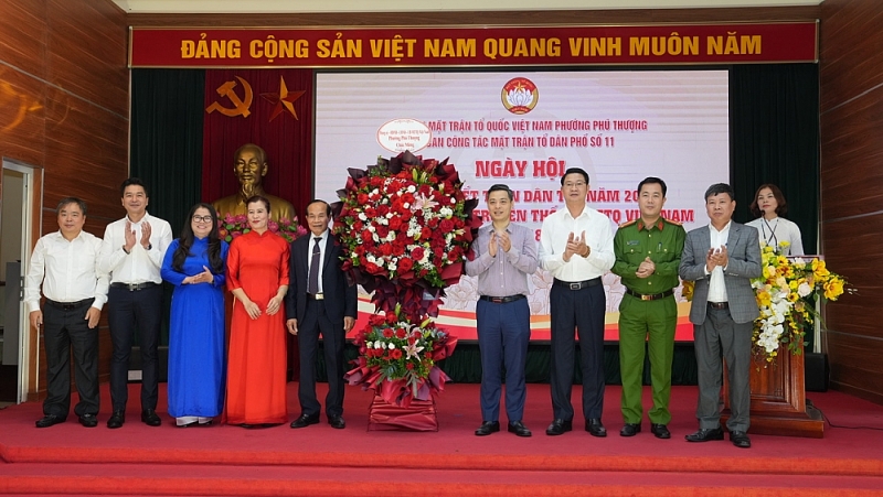 Tổ dân phố số 11 phường Phú Thượng phát huy tinh thần đại đoàn kết toàn dân