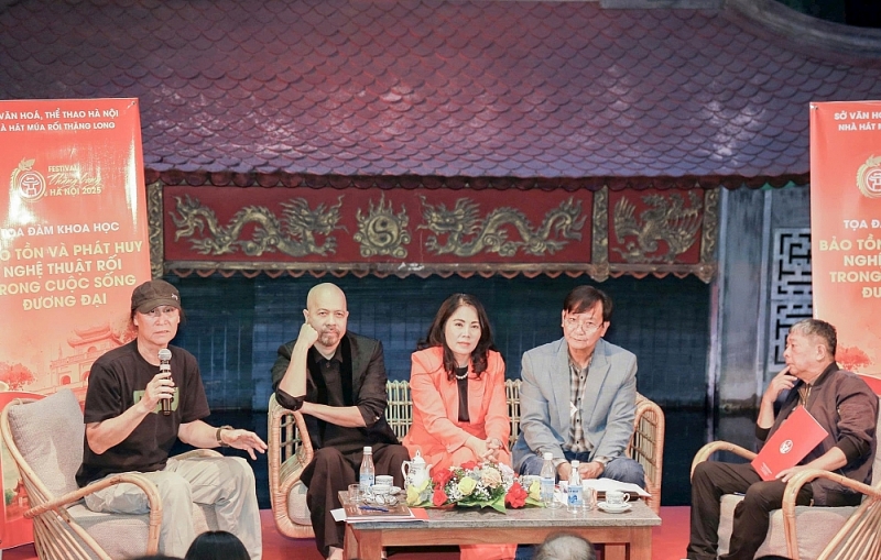 Múa rối nước đương đại giữa lòng Hà Nội