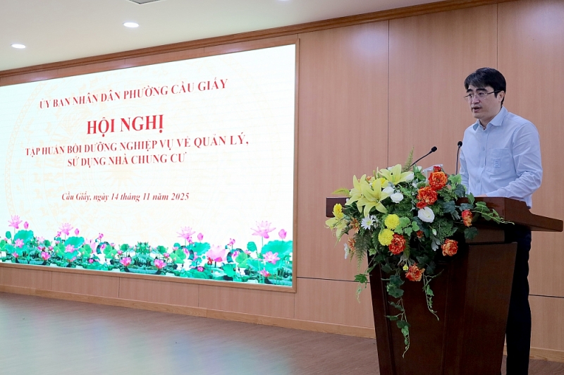 đồng chí Vũ Trung Kiên, Trưởng Phòng Kinh tế, Hạ tầng và Đô thị phường Cầu Giấy đã triển khai Kế hoạch 130 đồng chí Vũ Trung Kiên, Trưởng Phòng Kinh tế, Hạ tầng và Đô thị phường Cầu Giấy đã triển khai Kế hoạch 130