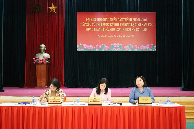 Đại biểu HĐND TP Hà Nội tiếp xúc cử tri 3 phường Cầu Giấy - Yên Hòa - Nghĩa Đô