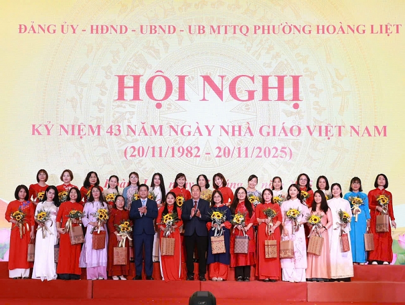 Hoàng Liệt tri ân thầy cô, ghi dấu năm học bứt phá