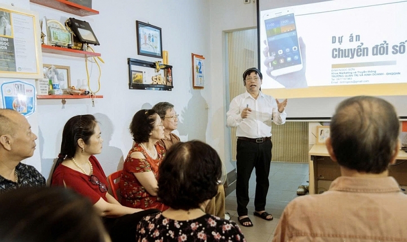 Lớp học với những thành viên đặc biệt (Ảnh: Hòa Bình)