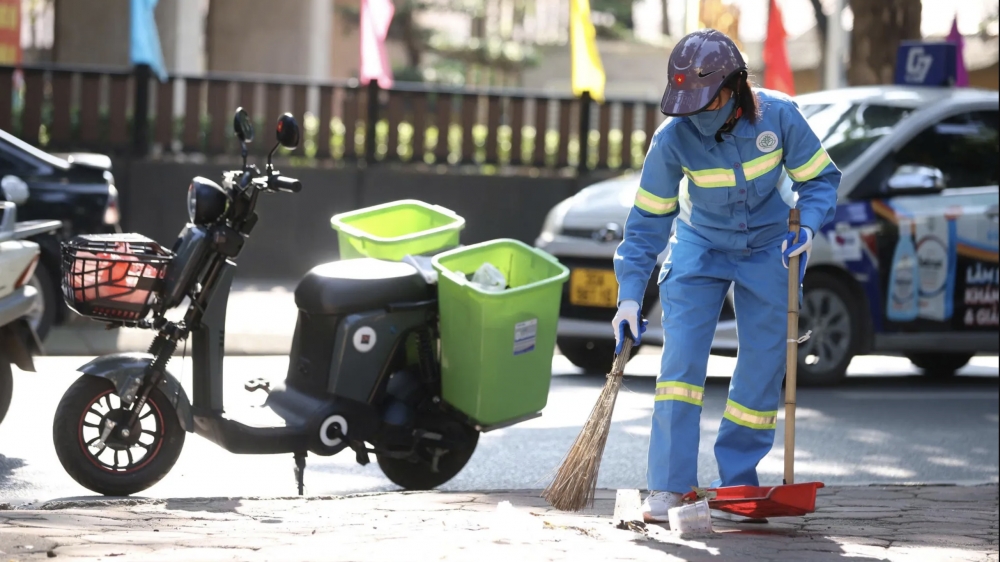 Hà Nội nâng chuẩn vệ sinh quanh hồ Hoàn Kiếm