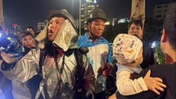 canh sat ha noi cuu nhieu nguoi thoat nan trong 2 vu chay lien tiep trong dem