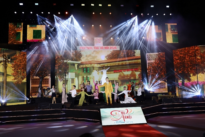 Chương trình nghệ thuật ngập sắc Thu