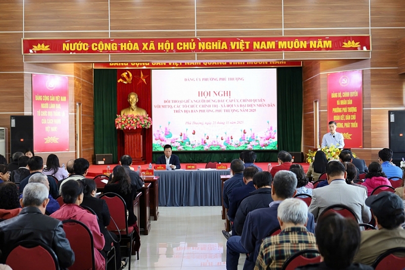 Đông đảo đại biểu tham gia đối thoại