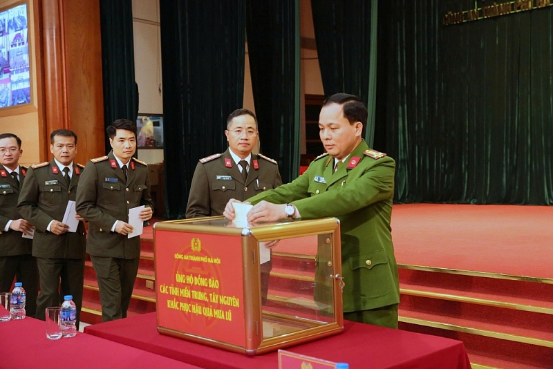 Hành động thiết thực ngay tại lễ phát động Hành động thiết thực ngay tại lễ phát động