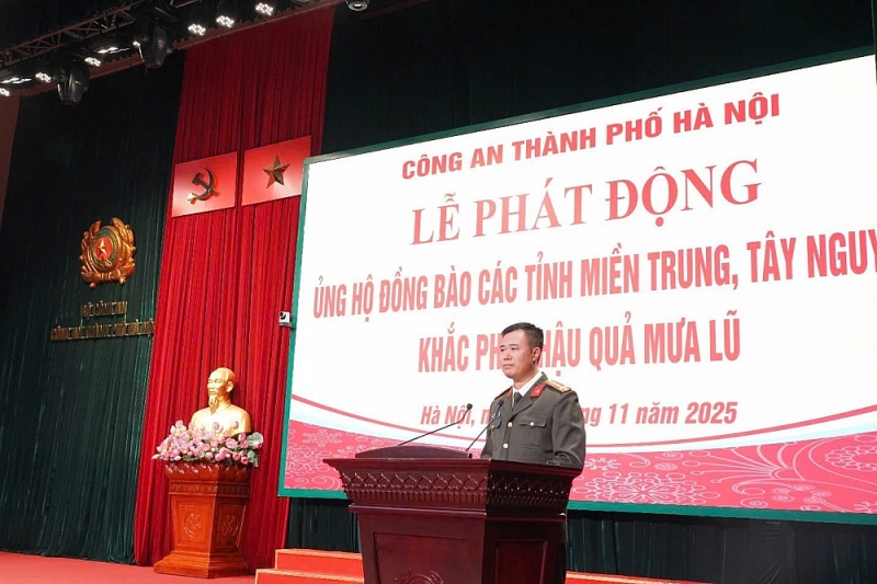 Đại tá Nguyễn Ngọc Quyền kêu gọi toàn thể CBCS Công an TP Hà Nội kêu gọi cán bộ chiến sĩ hướng về miền Trung - Tây Nguyên Đại tá Nguyễn Ngọc Quyền kêu gọi toàn thể CBCS Công an TP Hà Nội kêu gọi cán bộ chiến sĩ hướng về miền Trung - Tây Nguyên
