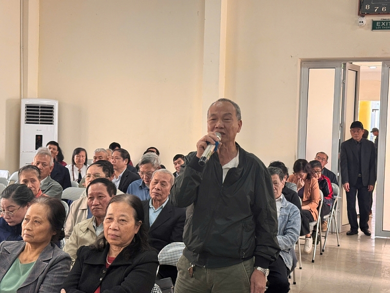 Cử tri kiến nghị tại hội nghị