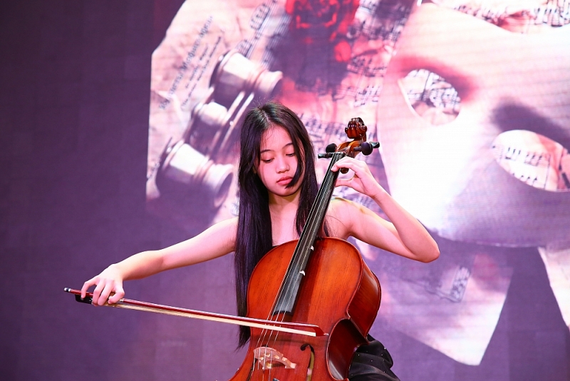 Tỏa sáng tài năng nhạc cụ học sinh Phú Thượng