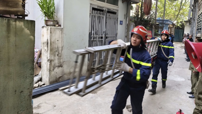 Hoàng Liệt diễn tập PCCC, nhắc từng gia đình chủ động phòng cháy