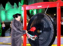 Chủ tịch Quốc hội Nguyễn Thị Kim Ngân dự Lễ khai mạc Tuần Văn hóa, Du lịch tỉnh Hòa Bình 2019