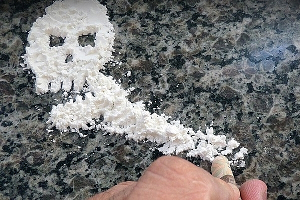 can bo kiem lam bi khai tru dang vi buon ma tuy