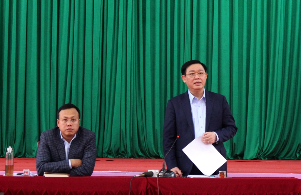 Bí thư Thành ủy Vương Đình Huệ phát biểu chỉ đạo tại buổi làm việc