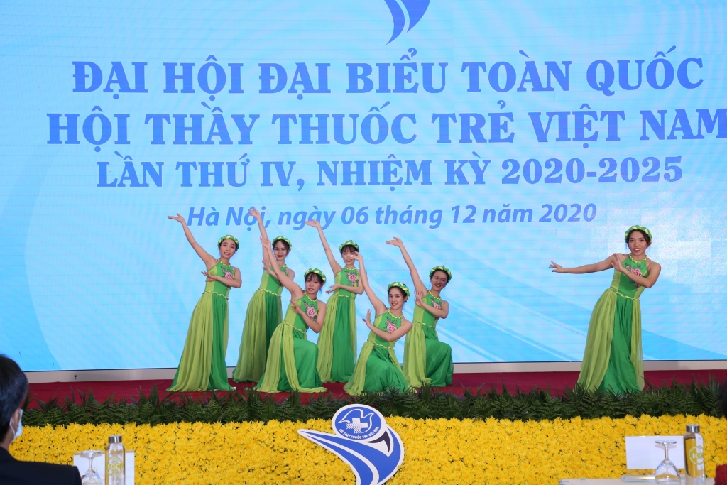 Tiết mục văn nghệ tại Đại hội