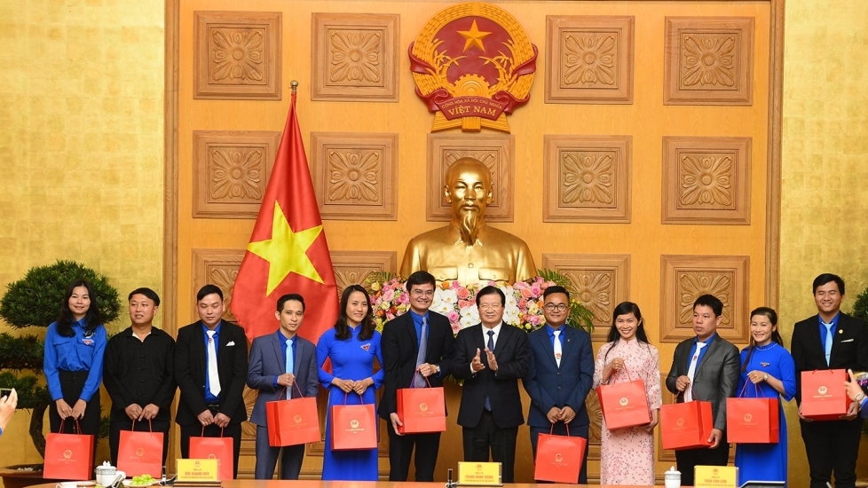 Phó Thủ tướng Chính phủ gặp gỡ 56 thanh niên nông thôn tiêu biểu