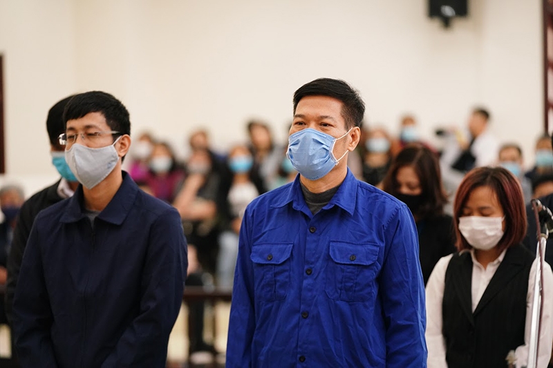 Bị cáo Nguyễn Nhật Cảm bị tuyên phạt 10 năm tù, các bị cáo còn lại bị tuyên phạt từ án treo đến 6 năm 6 tháng tù giam