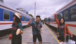 Giá vé giảm 50%, giới trẻ rộ“ hot trend” vi vu Hải Phòng bằng tàu hỏa