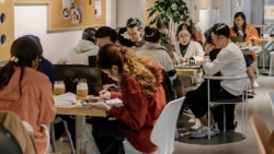 “Đóng đô” tại các quán cafe: Xu hướng mới của giới trẻ trong mùa thi cử