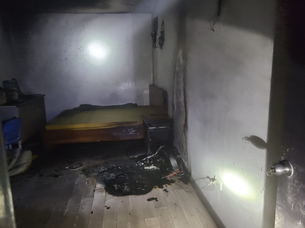 Quận Hà Đông: Cứu 11 người thoát khỏi đám cháy căn hộ chung cư ở Văn Khê lúc rạng sáng