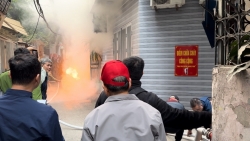 thi diem he thong cap nuoc vach tuong o ngo nho cach chong giac lua o dich vong