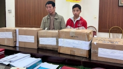 Nam thanh niên bị bắt trong đường dây buôn pháo nổ liên tỉnh về Hà Nội