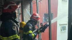 Người dân gửi thư cảm ơn người lính chữa cháy ở Hoàn Kiếm