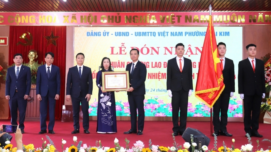 Phường Đại Kim đón nhận Huân chương Lao động hạng Ba