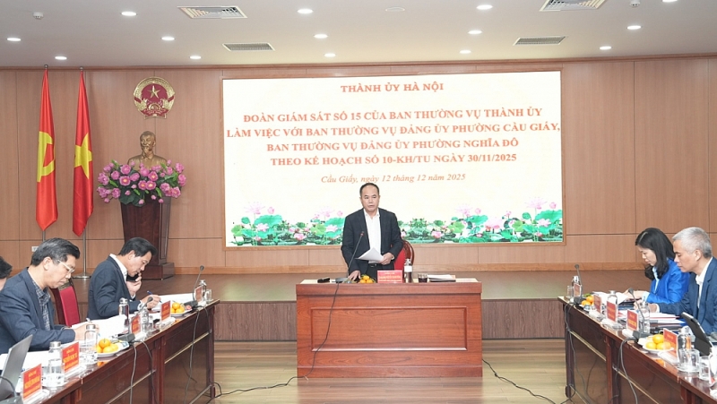 Trung tướng làm trưởng đoàn