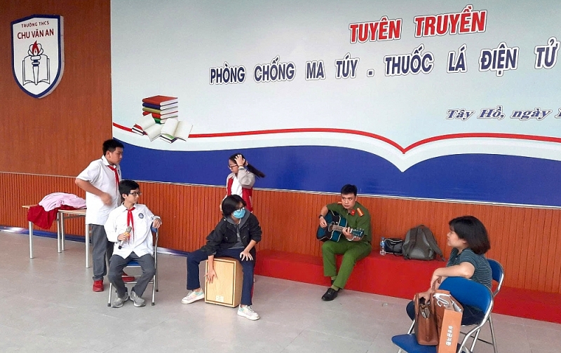 Mỗi học sinh biết chơi một nhạc cụ - Hà Nội “bắt nhịp” từ những sân khấu học đường Mỗi học sinh biết chơi một nhạc cụ - Hà Nội “bắt nhịp” từ những sân khấu học đường