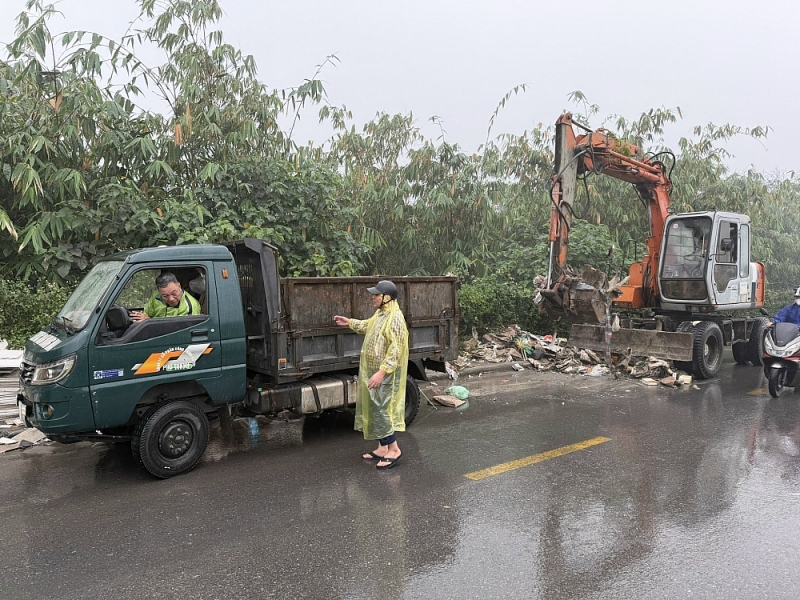 Lĩnh Nam ra quân lập lại trật tự đô thị, xử lý dứt điểm chợ cóc, điểm kinh doanh tự phát Lĩnh Nam ra quân lập lại trật tự đô thị, xử lý dứt điểm chợ cóc, điểm kinh doanh tự phát