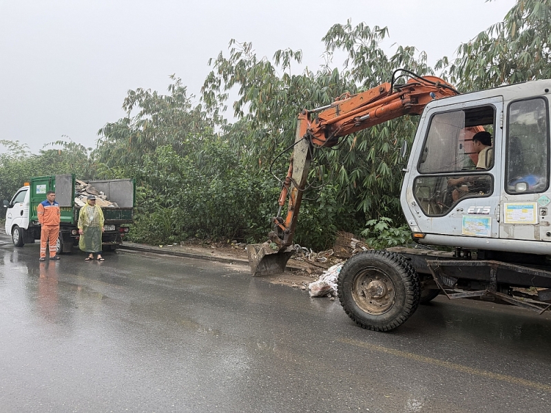 Lĩnh Nam ra quân lập lại trật tự đô thị, xử lý dứt điểm chợ cóc, điểm kinh doanh tự phát Lĩnh Nam ra quân lập lại trật tự đô thị, xử lý dứt điểm chợ cóc, điểm kinh doanh tự phát