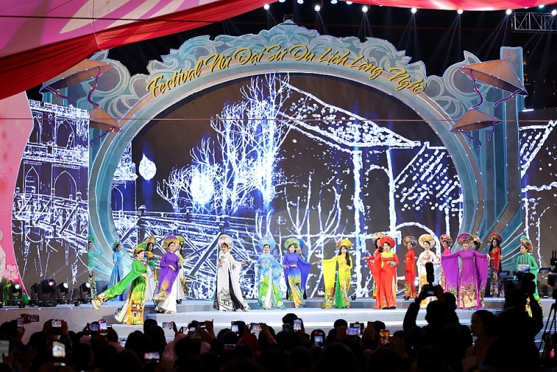 Nữ đại sứ làng nghề - Sứ giả mới cho du lịch Thủ đô