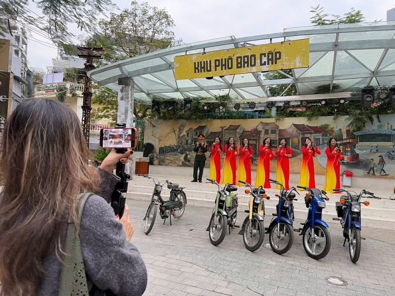 Ra mắt tour “Hà Nội   Chạm miền ký ức” - hành trình 9 điểm chạm quanh hồ Trúc Bạch