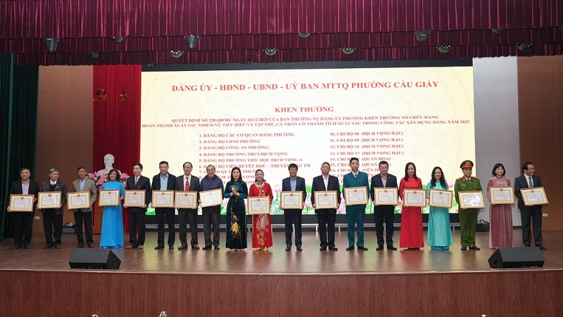 Cầu Giấy chọn chuyển đổi số làm mũi đột phá, “chốt” 23 chỉ tiêu cho năm 2026