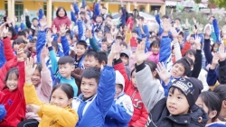 Gần 500 học sinh tiểu học vùng cao Lào Cai trải nghiệm em yêu STEM