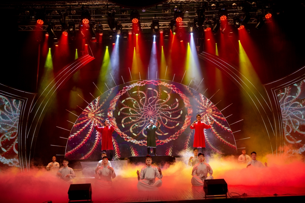 Hồn quê và khát vọng dân tộc trong 