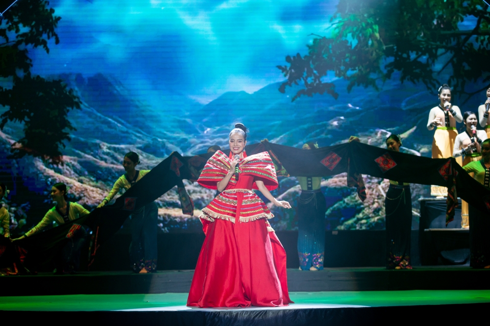 Hồn quê và khát vọng dân tộc trong 